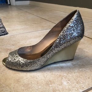 Badgley Mischka Platino Glitter Gold "Awake" shoes